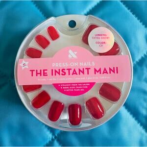 NIB Olive & June The Instant Mani Press-On Nails CV, 1.0 set